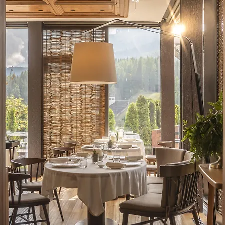 Faloria Mountain 5* Кортина-д'Ампеццо